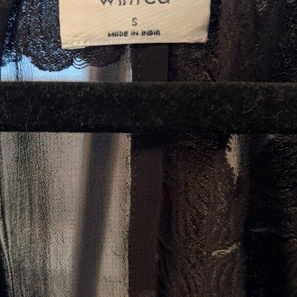 Aritzia Wilfred Floral Cropped Blouse - Picture 3 of 3